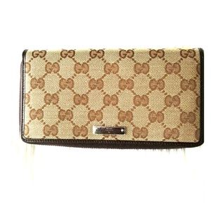Gucci zip around wallet
